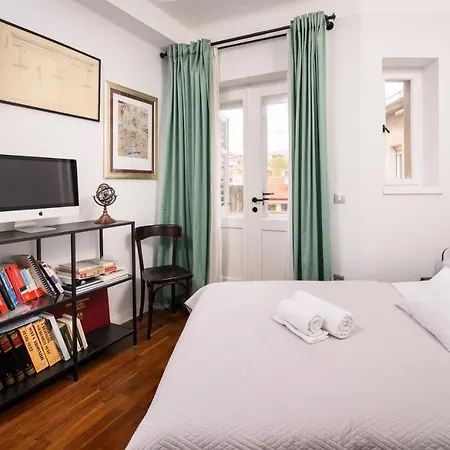 アパート Designer Two-bedroom