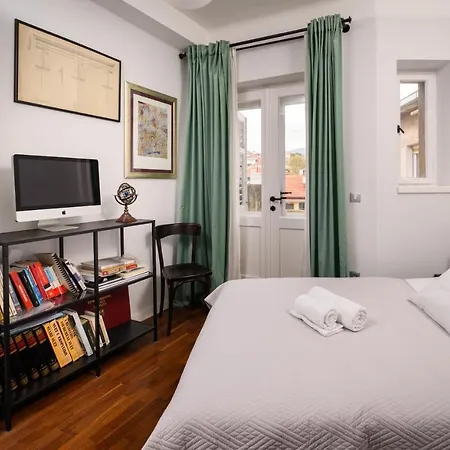 Designer Two-bedroom * スプリト